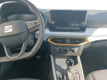 Car image 13