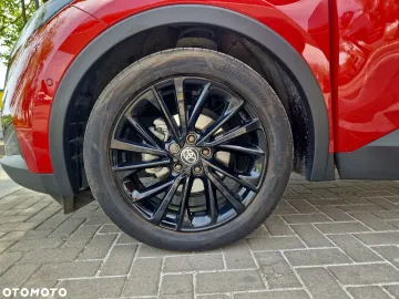 Car image 24