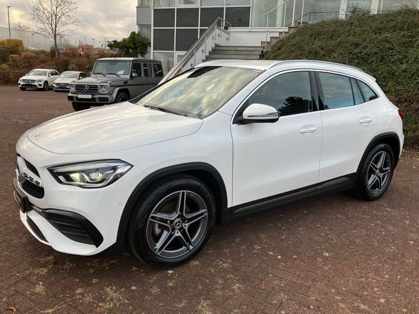 Mercedes-Benz GLA 180 100 kW image number 1