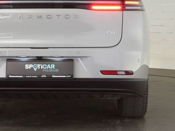 Car image 31