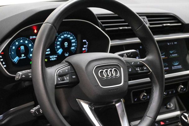 Audi Q3 35 TFSI S tronic S-line 110 kW image number 9