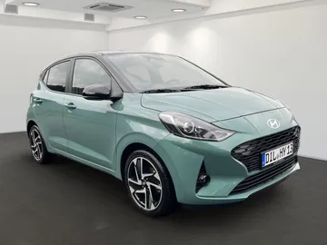 Car image 4