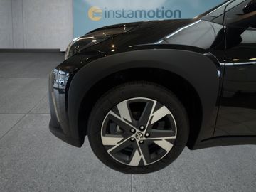 Car image 21