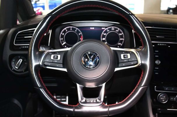 Volkswagen Golf GTI 2.0 TSI DSG Performance 181 kW image number 24