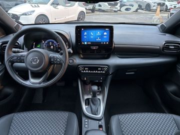 Car image 14