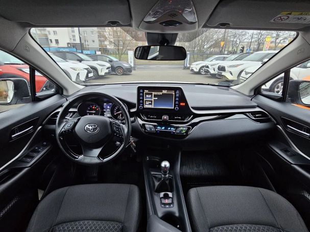 Toyota C-HR 1.2 85 kW image number 9