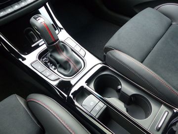 Car image 23