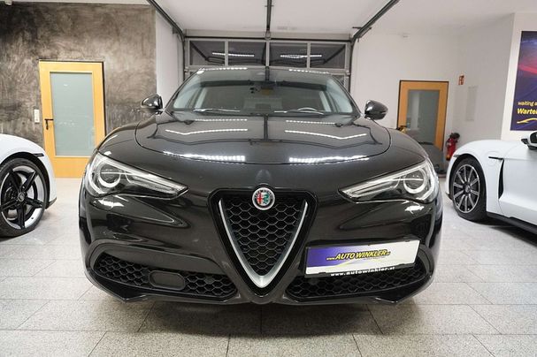 Alfa Romeo Stelvio 2.2 118 kW image number 3