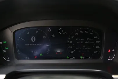Car image 26