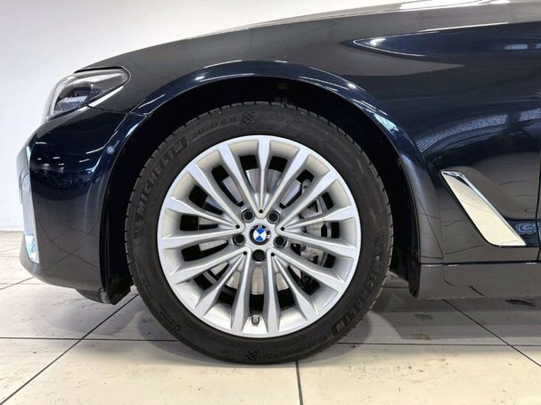 BMW 530 Touring xDrive 183 kW image number 5