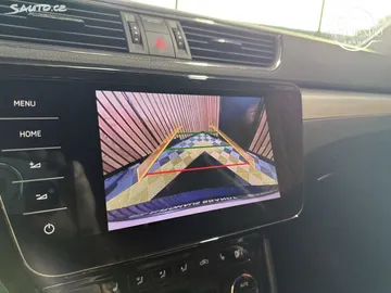 Car image 27