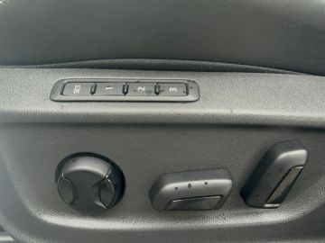 Car image 35