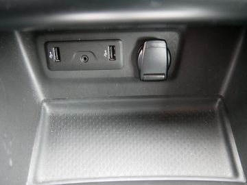 Car image 23