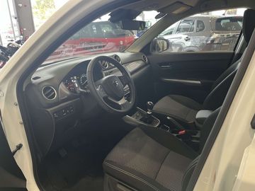 Car image 11