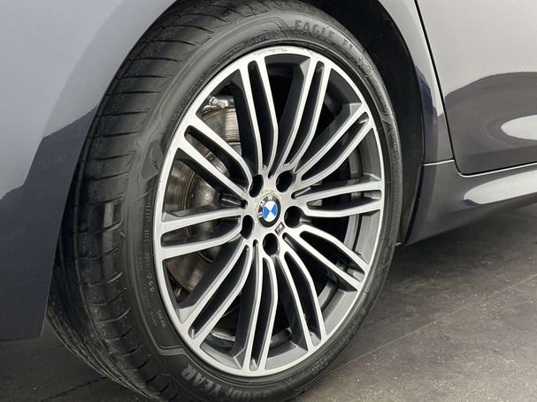 BMW 520i 135 kW image number 30