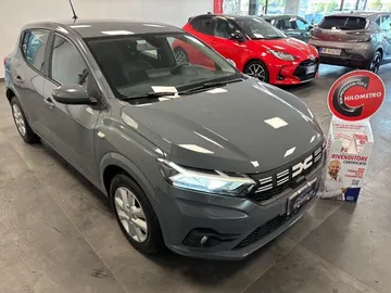 Car image 3