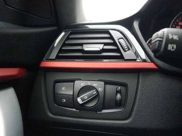 Car image 33