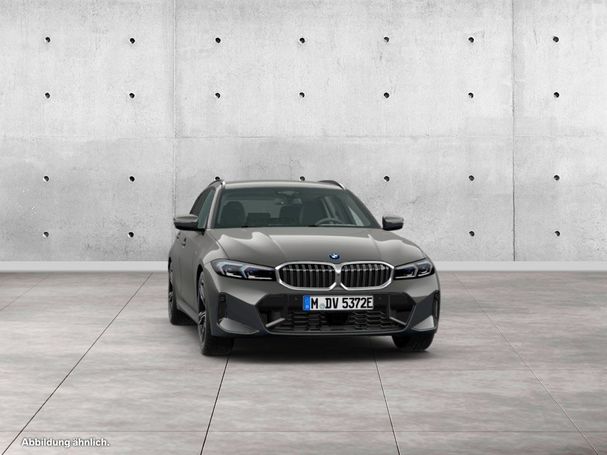 BMW 330e Touring xDrive 215 kW image number 11