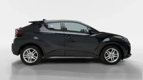 Car image 4