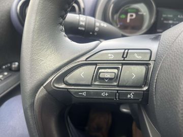 Car image 37