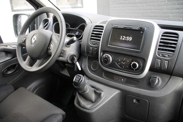 Renault Trafic dCi 120 88 kW image number 3