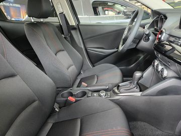 Car image 12