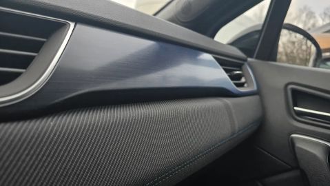 Car image 32