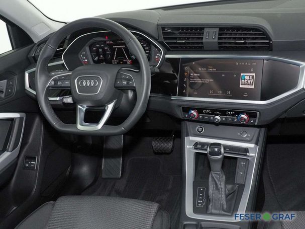 Audi Q3 45 TFSIe S tronic S-line 180 kW image number 4