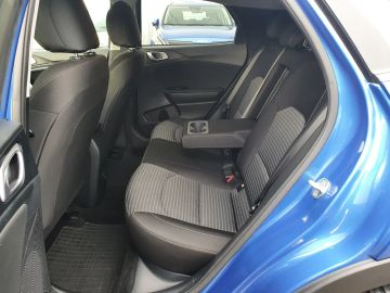 Car image 26