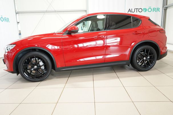 Alfa Romeo Stelvio 2.2 Super 132 kW image number 4