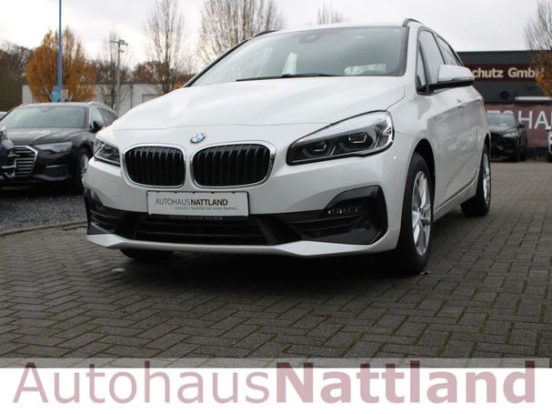 BMW 220d Active Tourer Advantage 140 kW image number 1