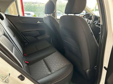 Car image 37