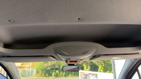 Car image 33