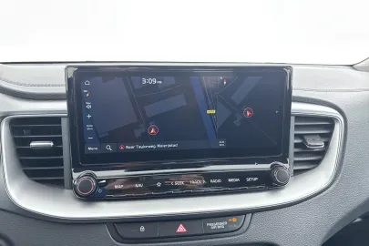 Car image 32