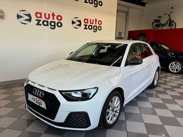 Audi A1 30 TFSI Sportback Advanced 81 kW image number 2