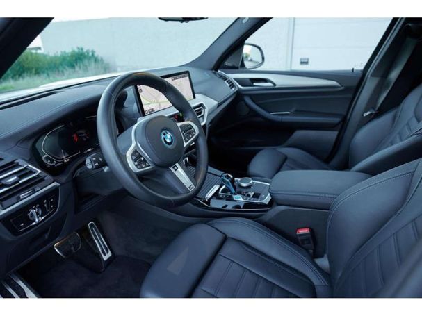 BMW iX3 210 kW image number 4