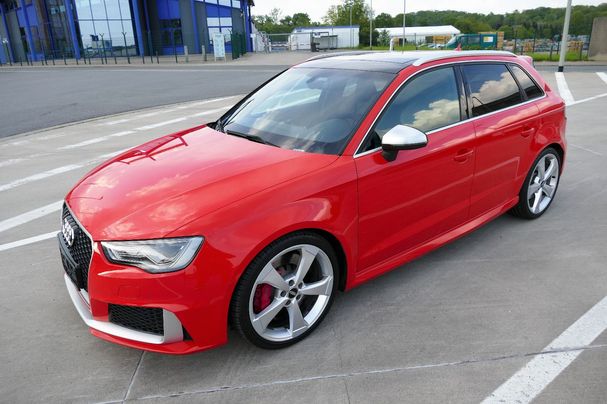 Audi RS3 2.5 TFSI quattro S tronic Sportback 270 kW image number 1