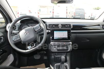 Car image 37