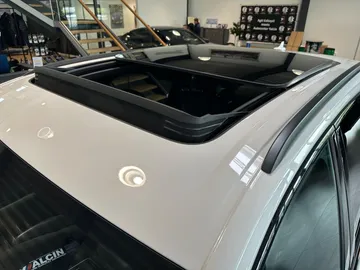 Car image 45