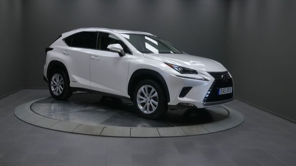 Lexus NX 300 h AWD 146 kW image number 2