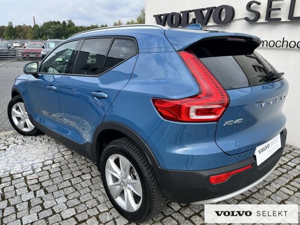 Volvo XC40 B3 Core 120 kW image number 8