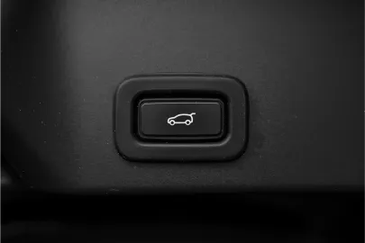 Car image 38