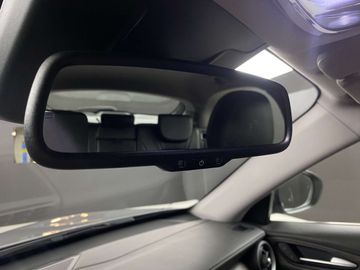 Car image 36