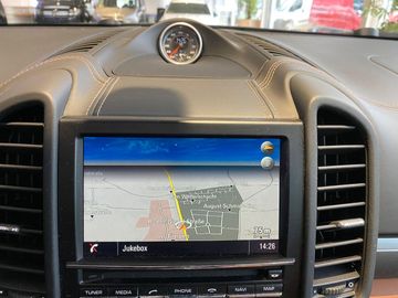 Car image 37