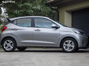 Car image 5