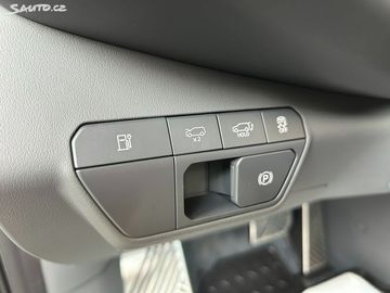 Car image 44