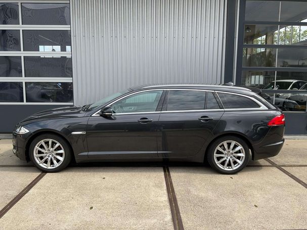 Jaguar XF 2.2 Sportbrake 147 kW image number 4