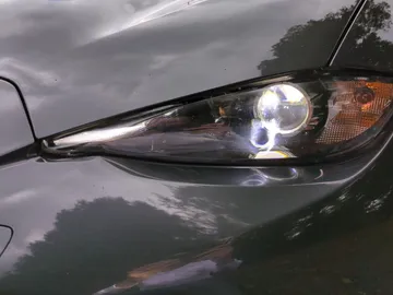 Car image 25