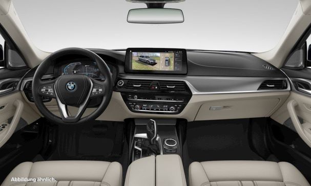 BMW 530 Touring xDrive 215 kW image number 3