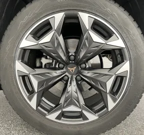 Car image 37